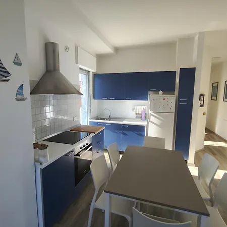 1a Fronte Mare Solemare - * Торторето