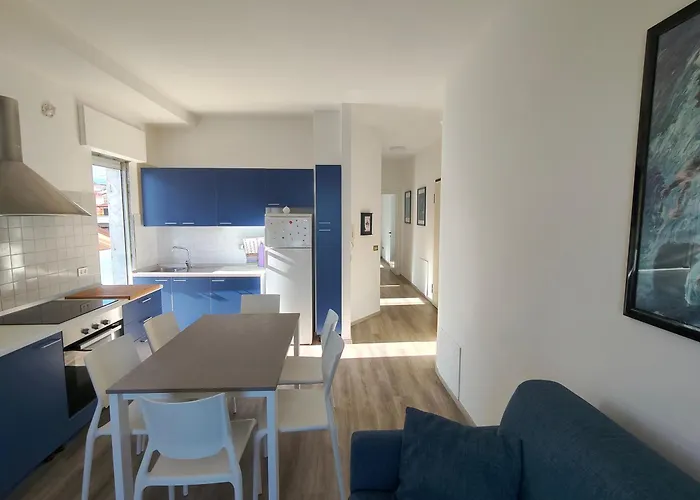 1a Fronte Mare Solemare - * Торторето