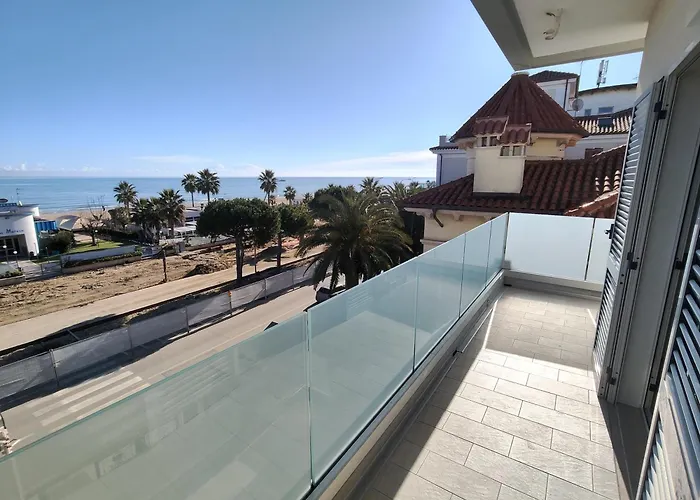 1a Fronte Mare Solemare - Торторето